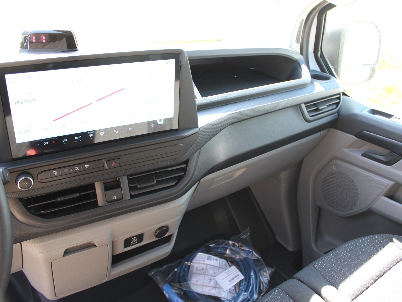 Fahrzeugabbildung Ford Transit Custom 320 L2 Trend FWD Plug-in Hybrid