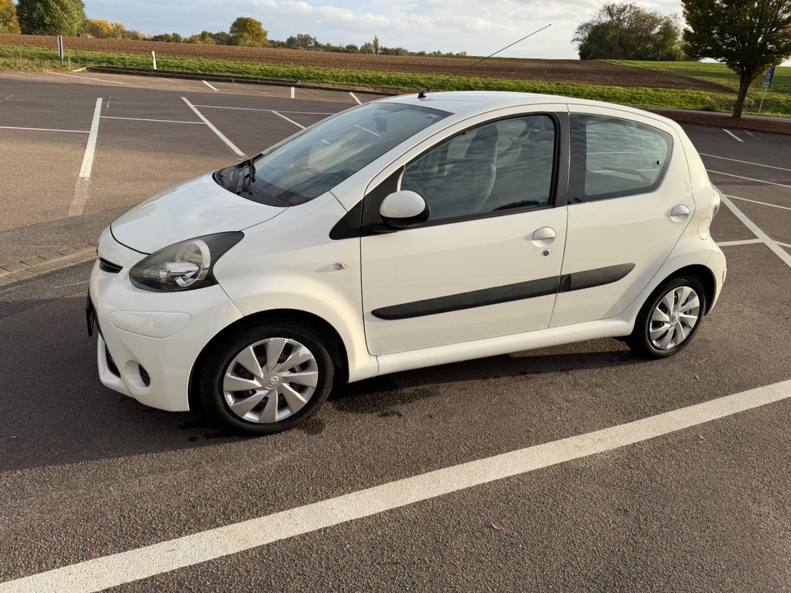 Toyota Aygo (X)