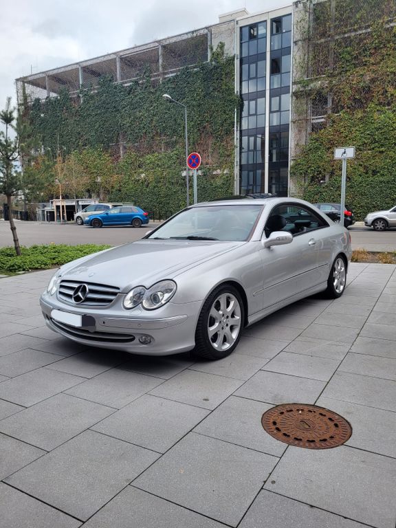Mercedes-Benz CLK 320