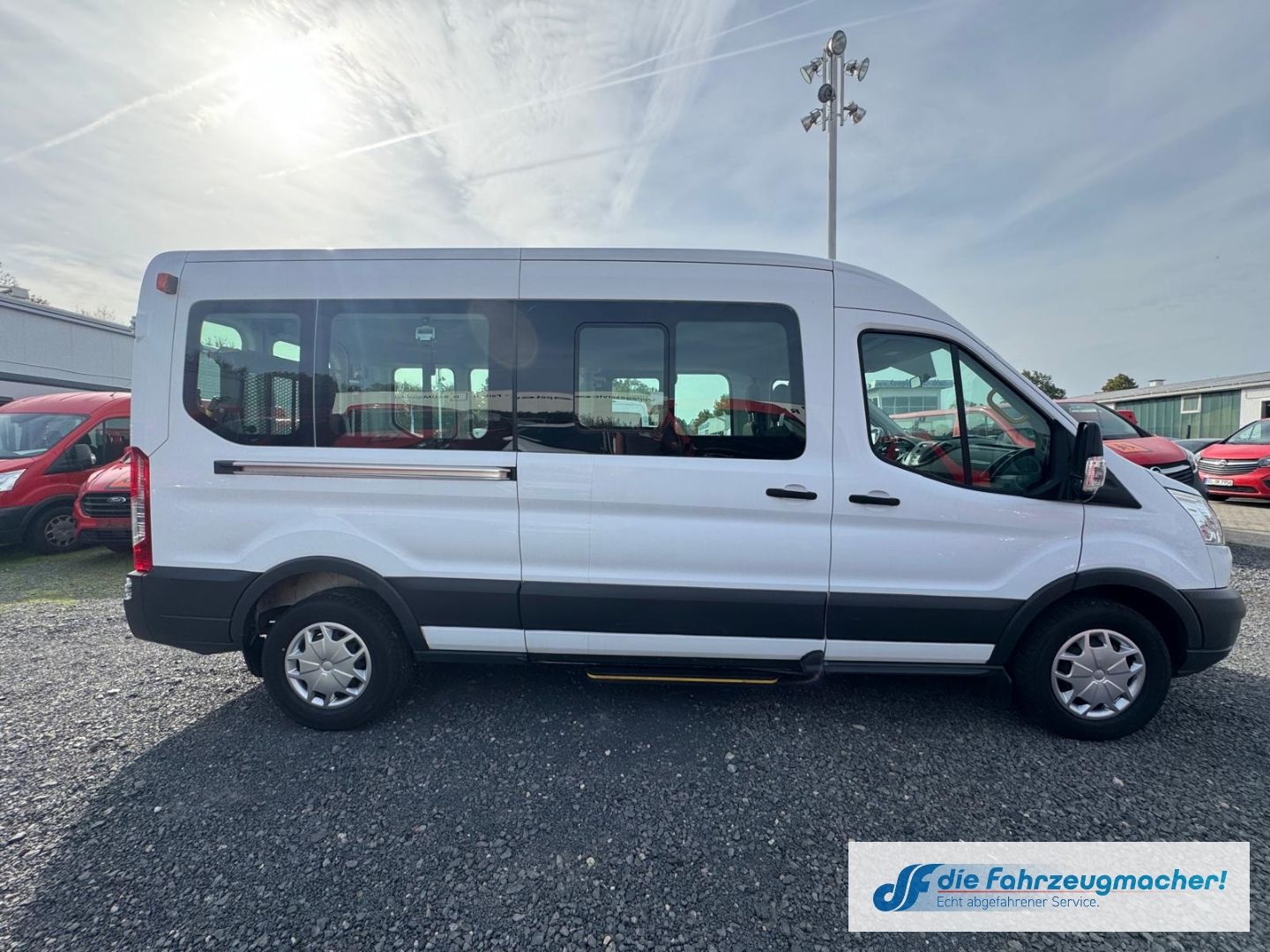Fahrzeugabbildung Ford Transit Kombi 350 L3 Trend Temp *1750