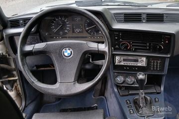 BMW 635 - 8