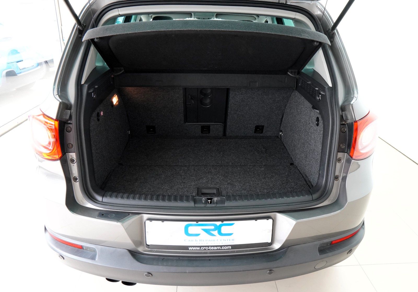 Fahrzeugabbildung Volkswagen Tiguan Sport & Style 4Motion *Leder*Autom*Pano*