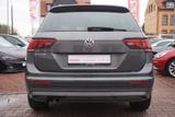 Volkswagen Tiguan 1.4 TSI LED Panorama Standheizung PDC USB - : Geländewagen, Us