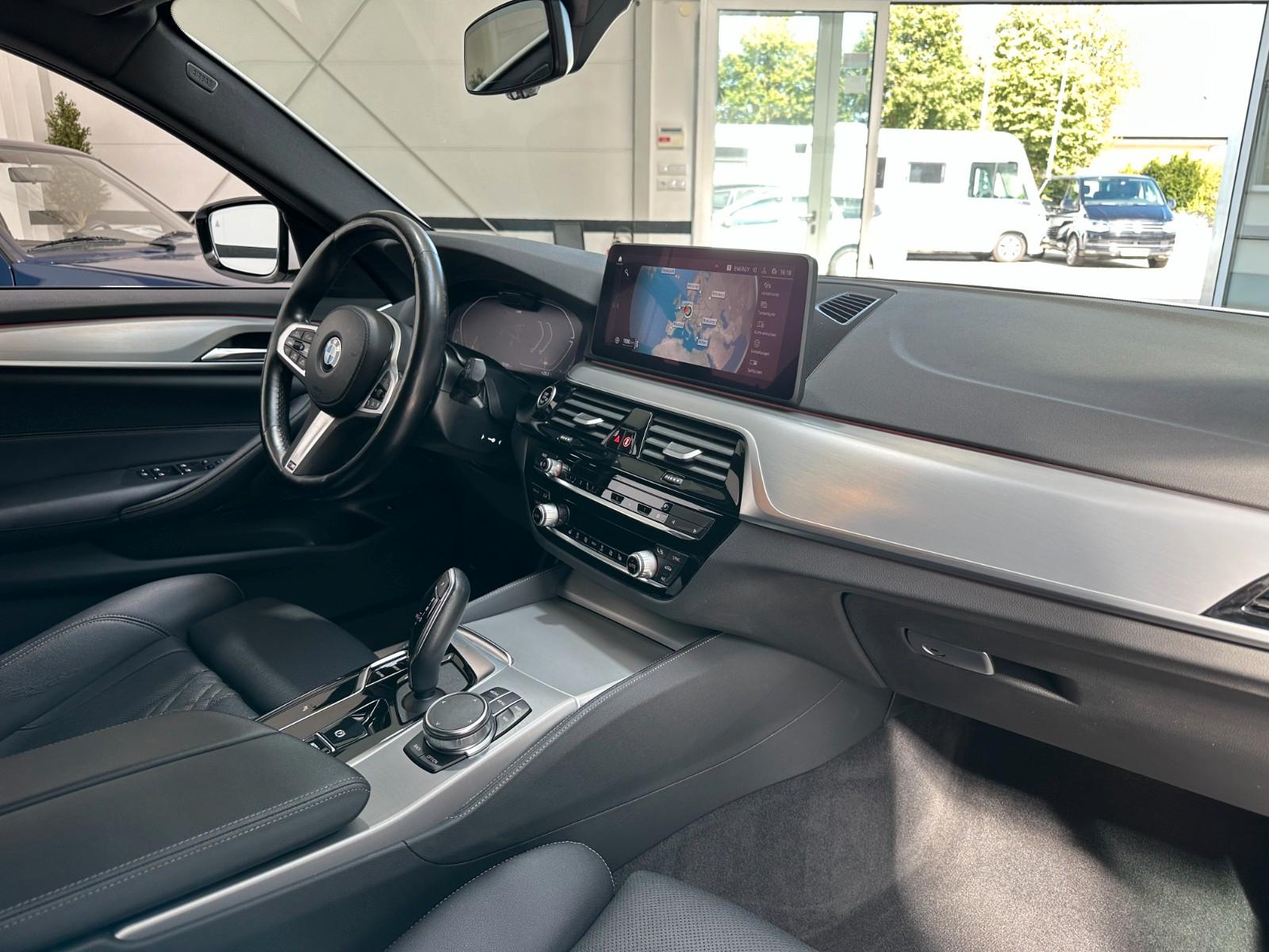 BMW 530d xDrive Touring Aut. M-SPORT LED*Leder*HUD