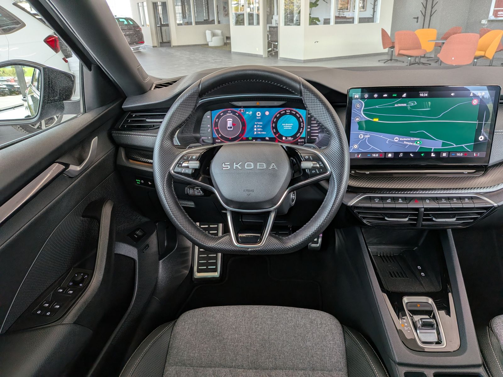 Fahrzeugabbildung SKODA Octavia 2.0 TDI Sportline Matrix Canton Pano ACC