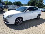 Alfa Romeo Giulietta Super 1,4 Temp. Shzg PDC Xenon 96TKM - Alfa Romeo: Weiß