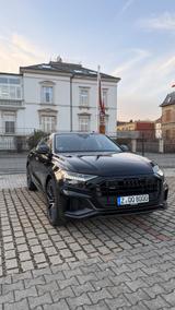 Audi Q8 55 TFSI QUATTRO S-LINE  - Audi Q8 von privat
