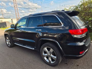 Jeep Grand Cherokee - 8