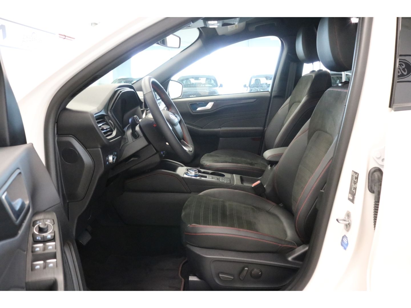 Fahrzeugabbildung Ford Kuga ST-Line X 2.5 Duratec -PHEV el.Heckklappe