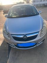Opel Corsa D Baujahr 2009 - Opel Corsa mit Benzin-Antrieb: Kombi