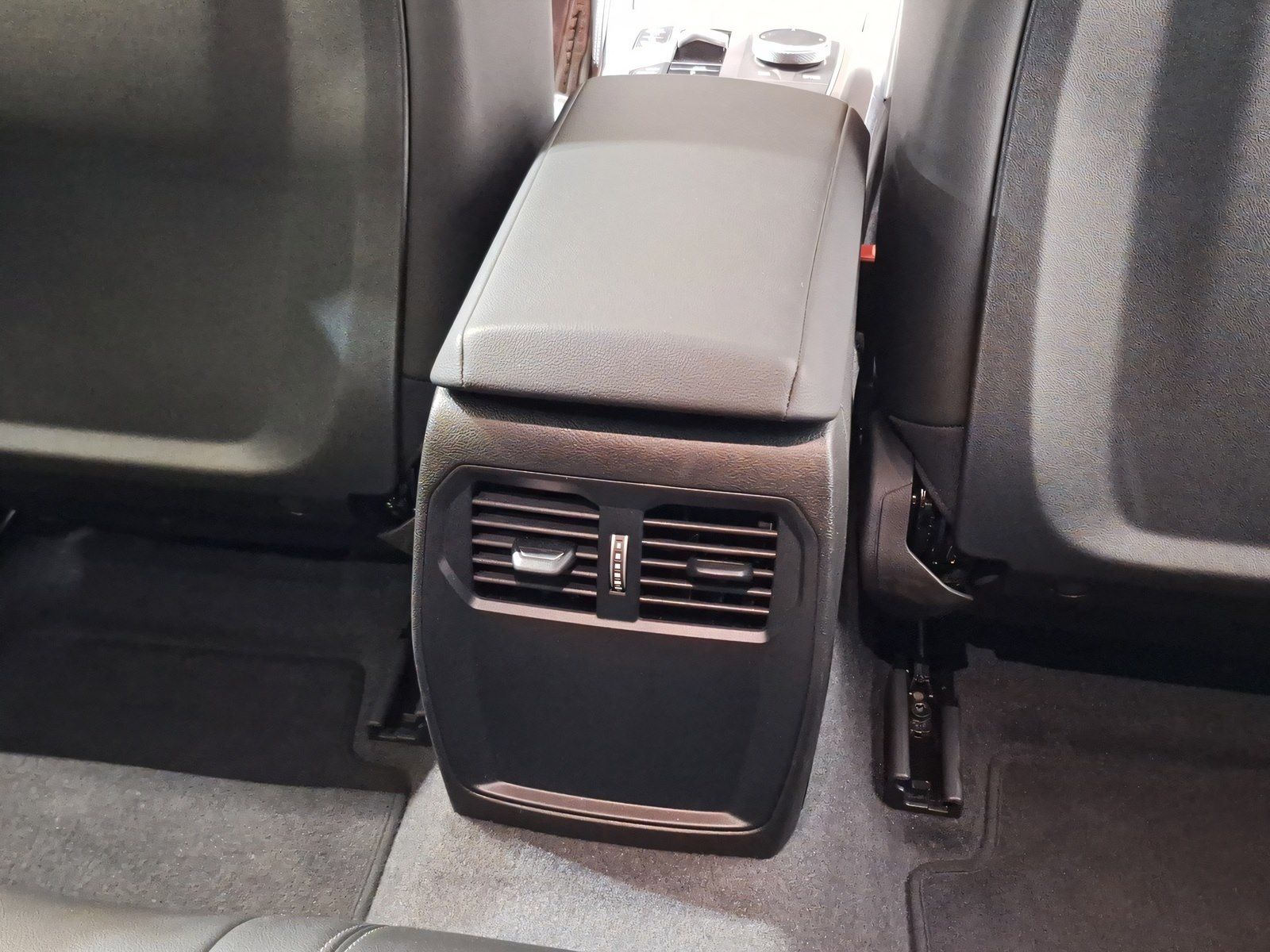 BMW 230 - Bild 17