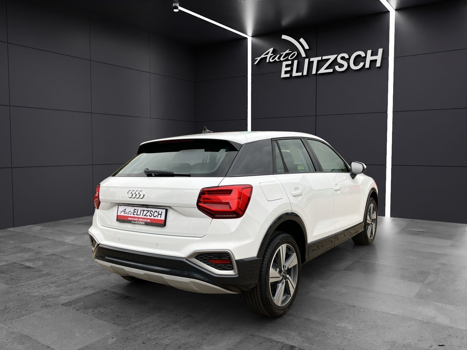 Fahrzeugabbildung Audi Q2 35 TFSI advanced Matrix GRA Vorb. Navi