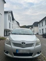 Toyota Verso 2.2 D-4D Diesel,,,7-Sitze,,,/... - Toyota Avensis aus 2009 mit Diesel-Antrieb