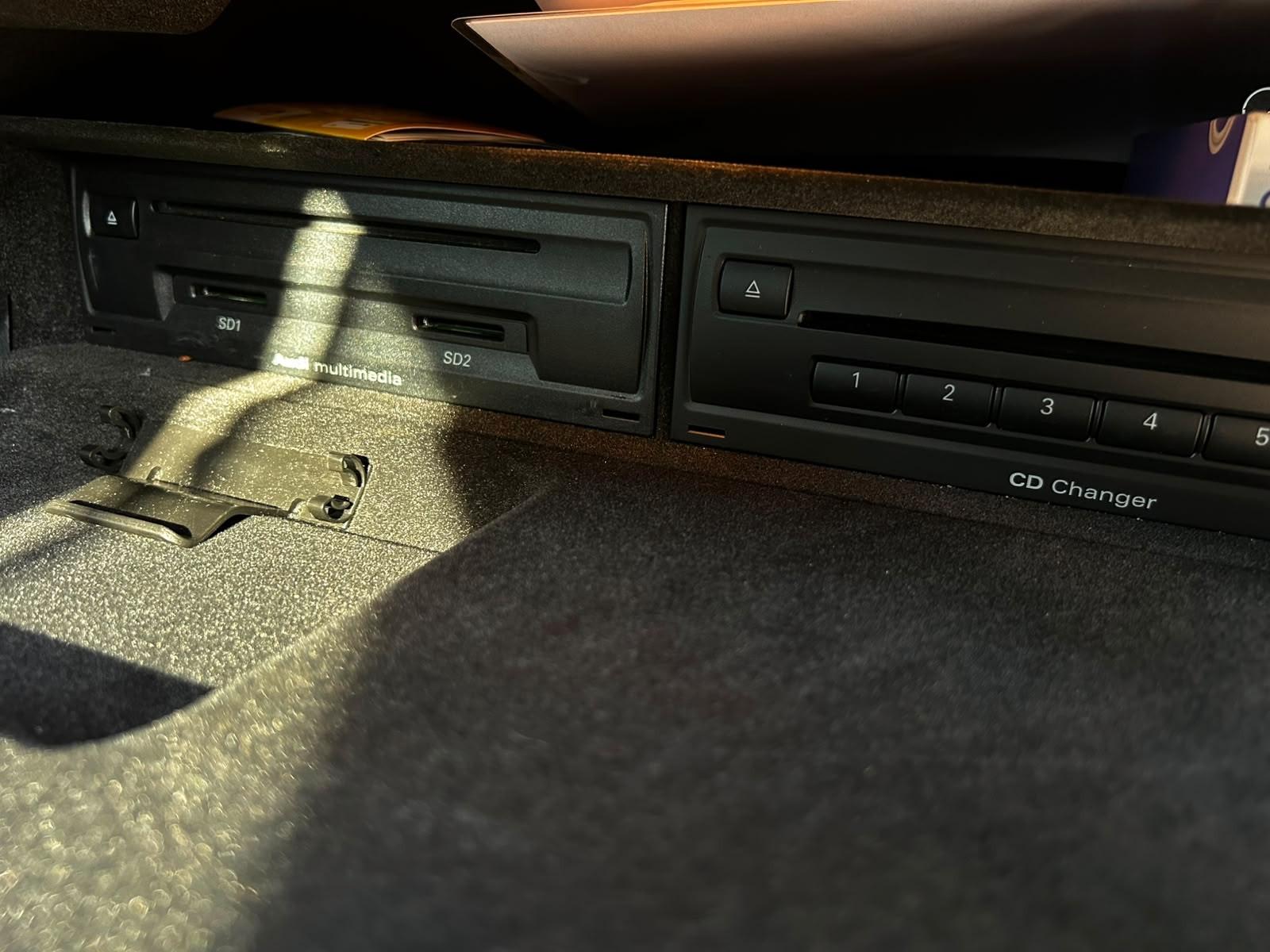 Audi Quattro 2011 — photo 18
