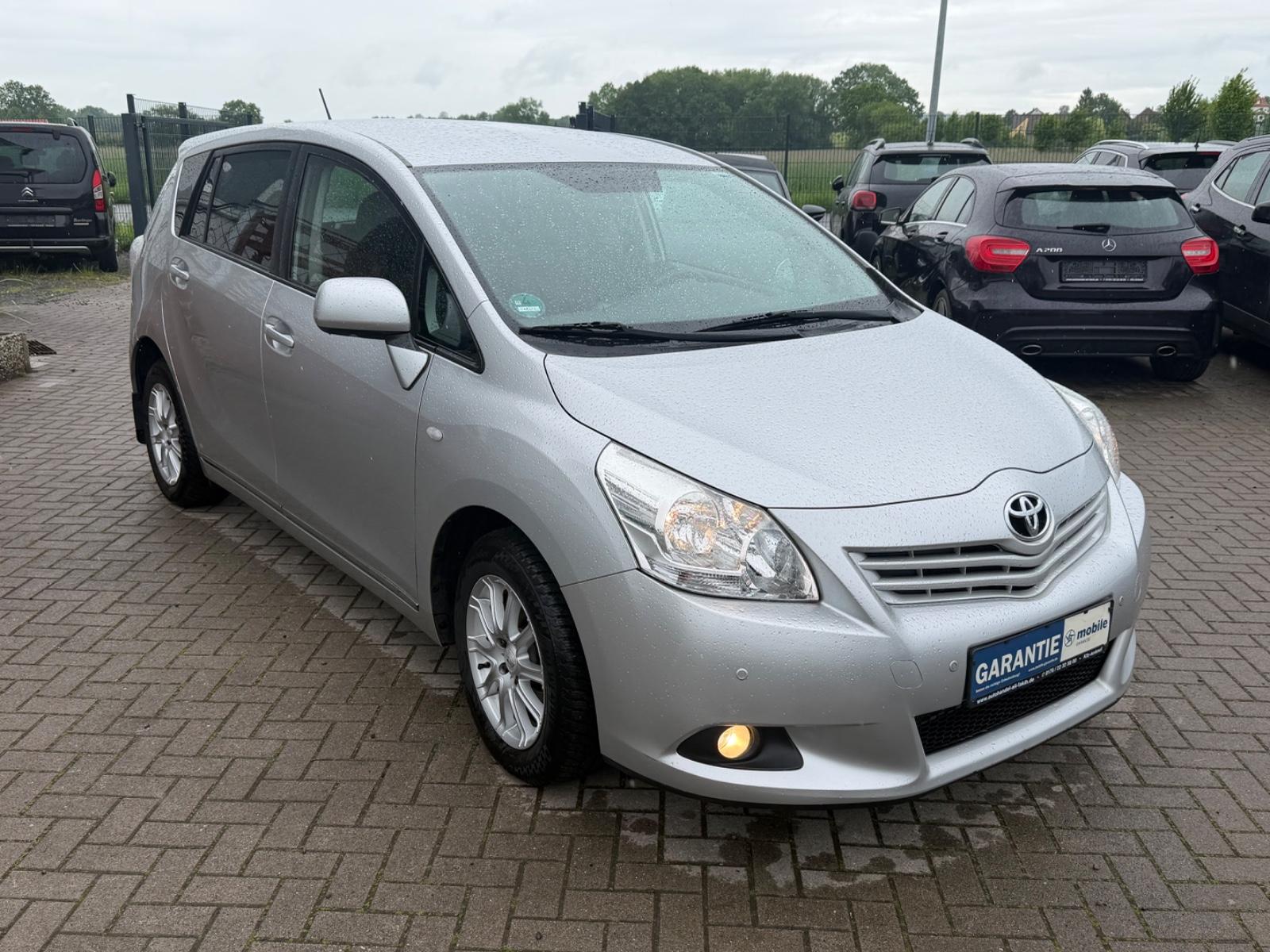 Toyota Verso Travel 2.Hand Navi Kamera PDC 106.000KM***