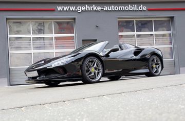 Ferrari F8 Spider*Lift,Racing-Seats,Carbon,JBL,Dt. Ausl.