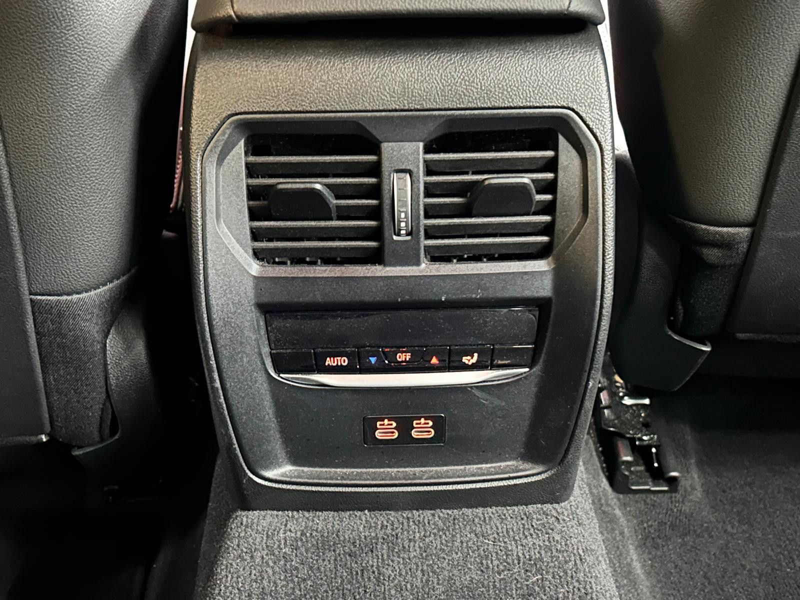 Fahrzeugabbildung BMW 420 Gran Coupé FACEL+VIRTU+LEDER+HEAD+LED+KAM+M