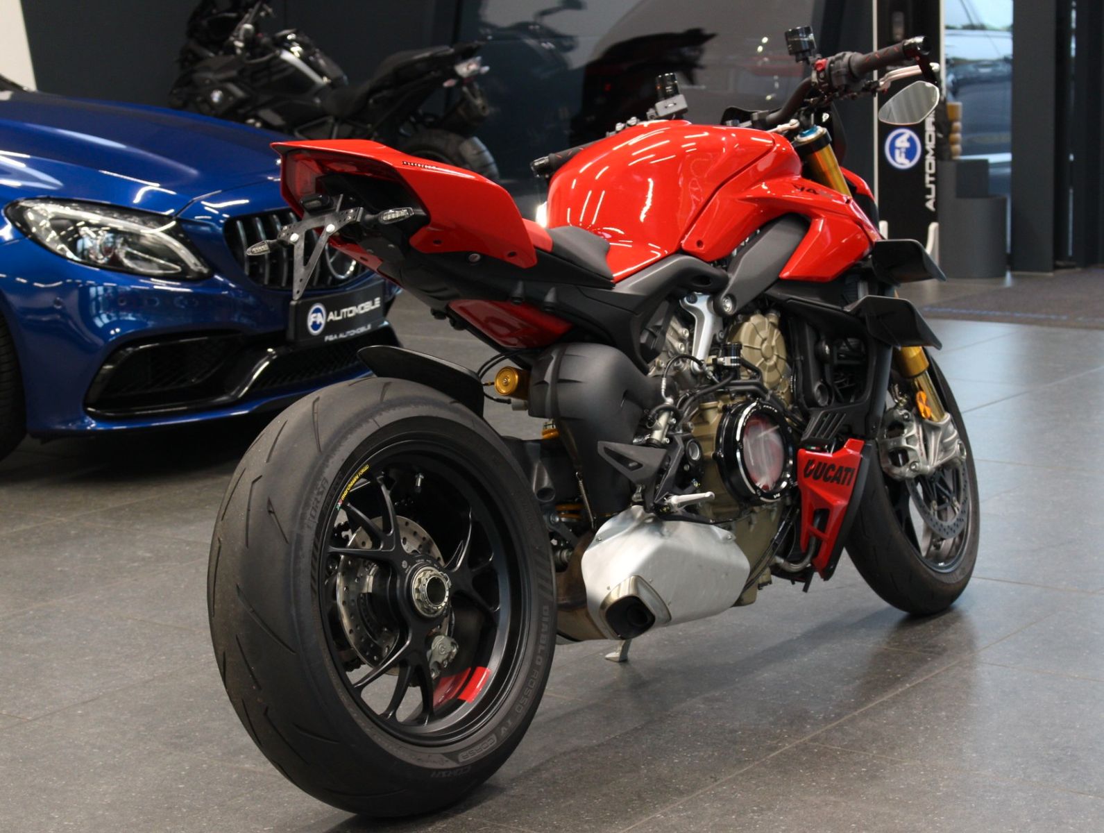 Fahrzeugabbildung Ducati Streetfighter V4 S* Carbon Umbau*1.Hand*TOP