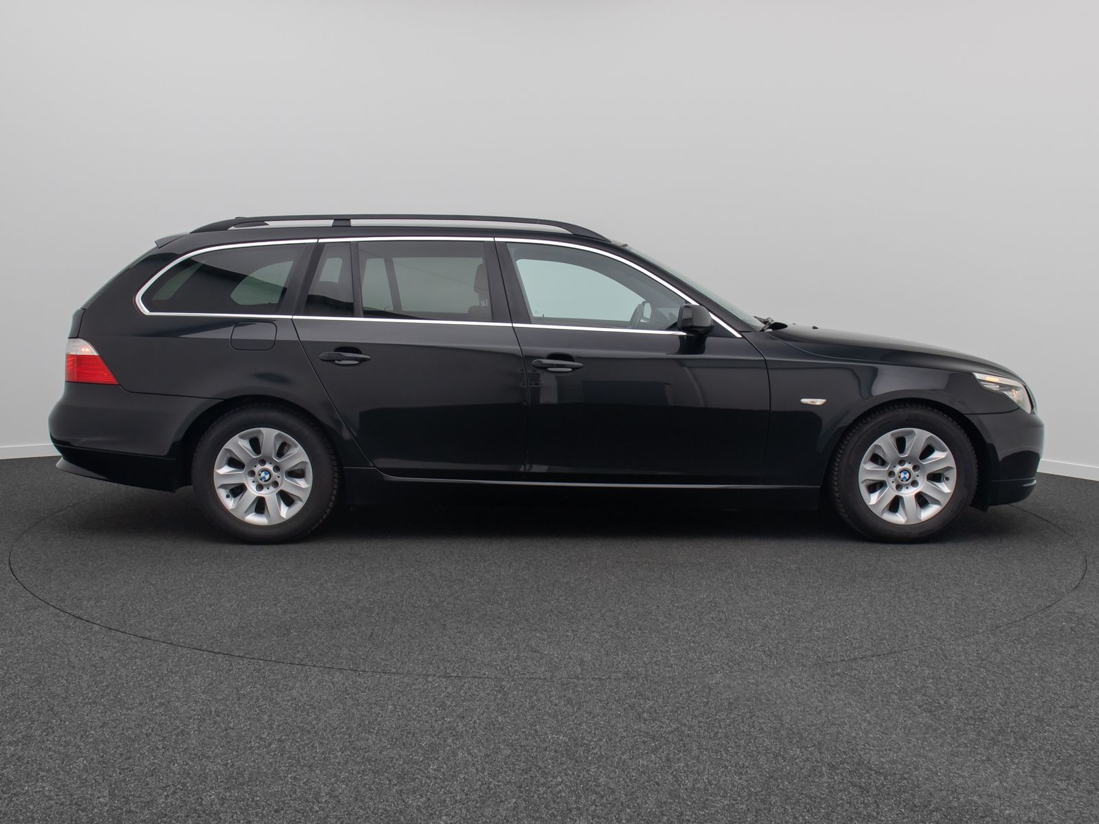 Fahrzeugabbildung BMW 525d Tempomat PDC Xenon NaviPro AHK Lordos HUD