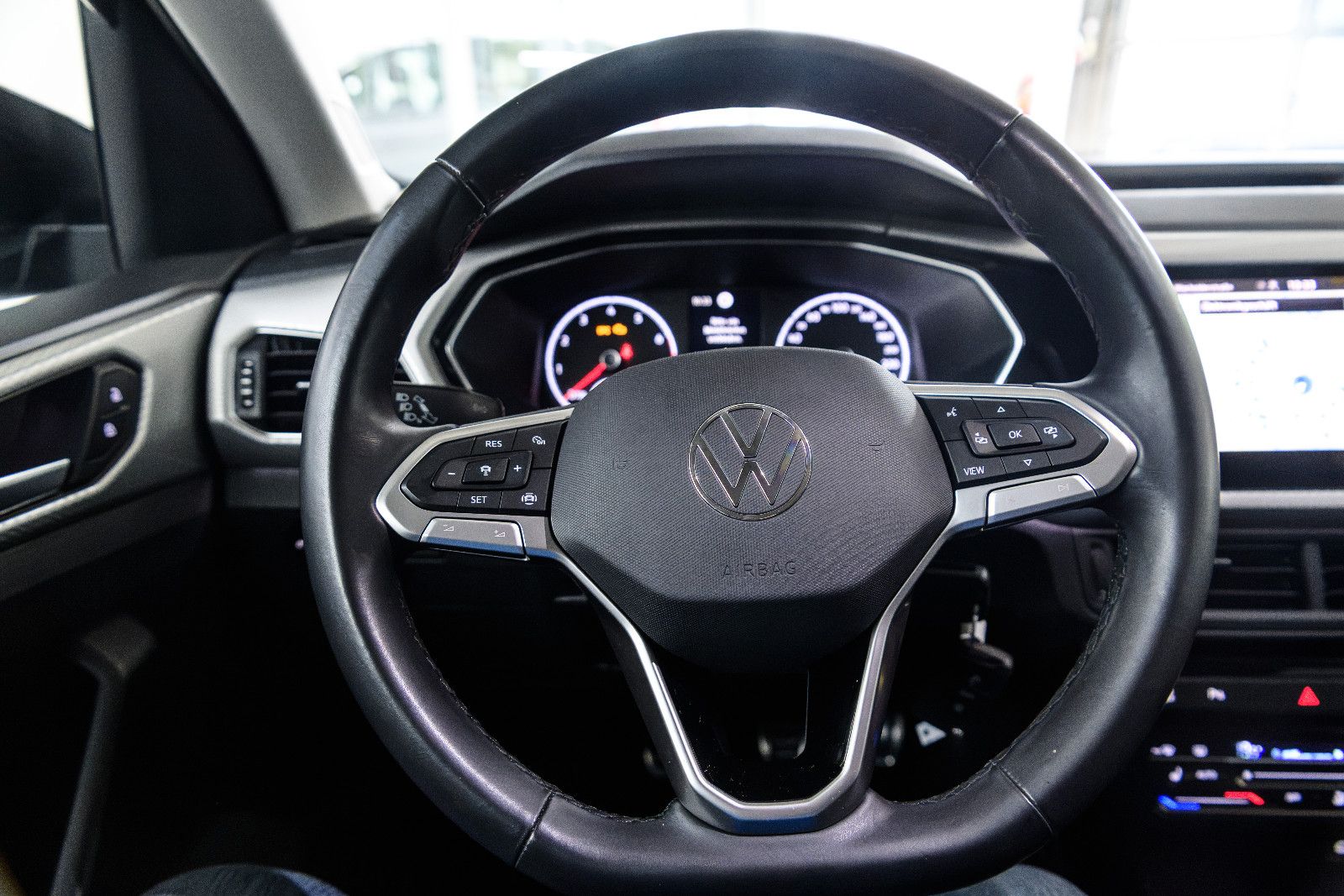 Fahrzeugabbildung Volkswagen T-Cross +SHZ +KAMERA +NAVI +ACC