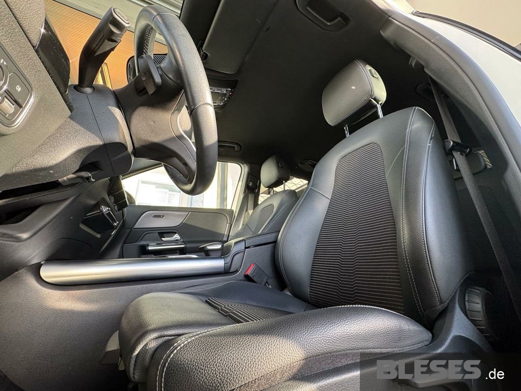 MERCEDES-BENZ GLA 180 – Bild 16