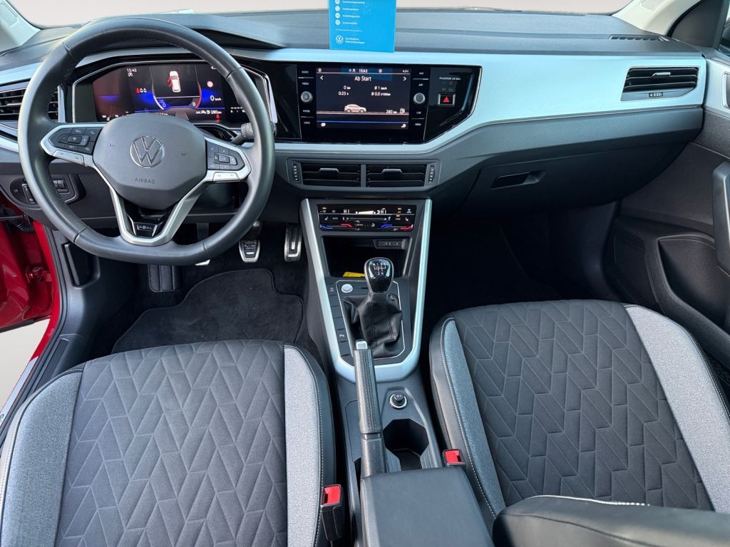 Fahrzeugabbildung Volkswagen Taigo 1.0 TSI  Goal Panoramadach