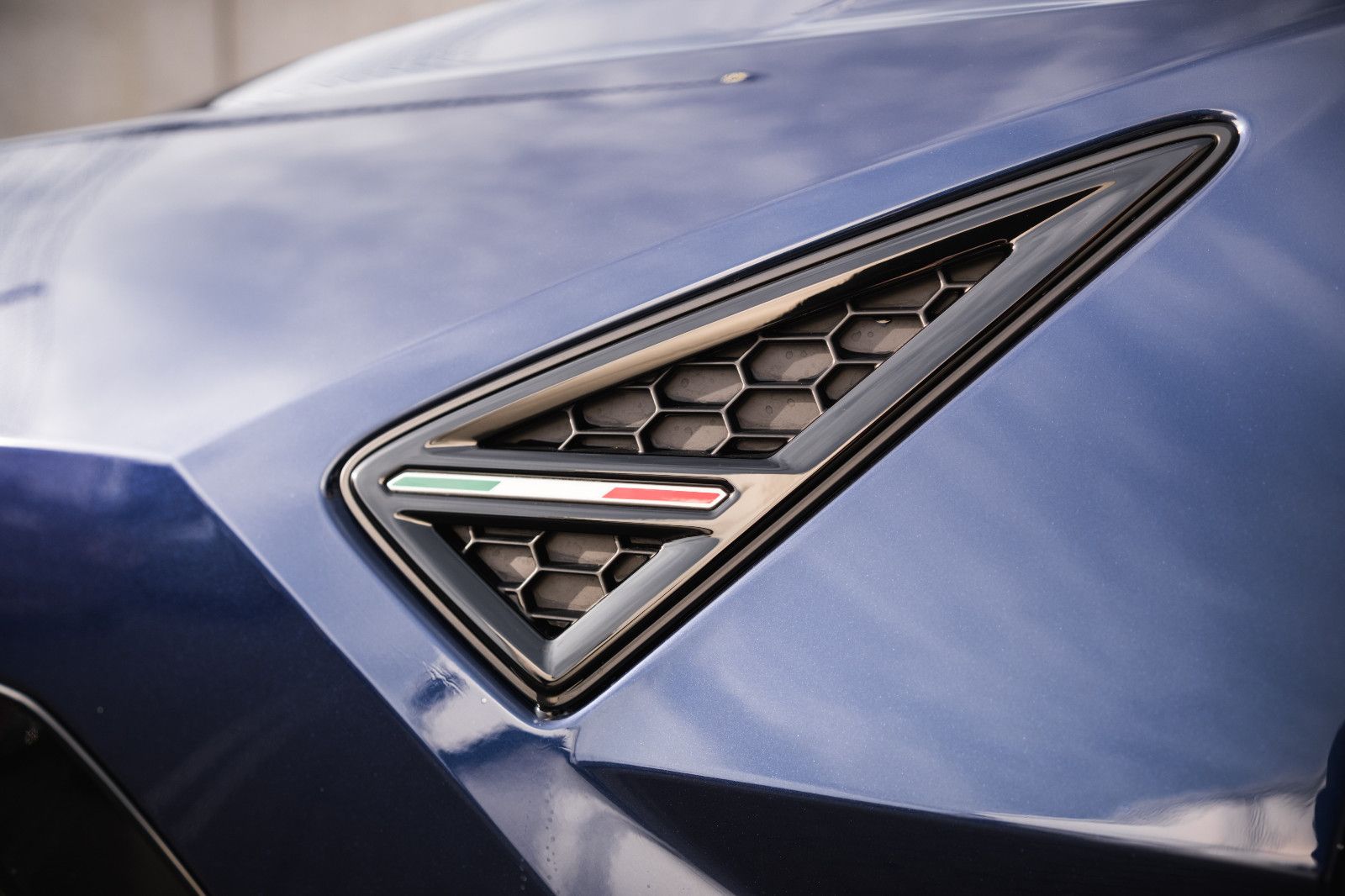 Fahrzeugabbildung Lamborghini Urus 4.0 - Garantie-Dt. Fahrzeug-1.Besitzer-