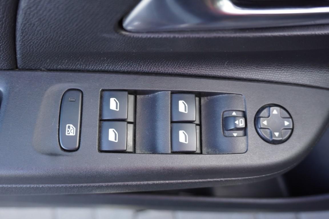 Opel Corsa F 1.2 GS Line LED Kamera Totwinkel DAB PDC, миниатюра 8