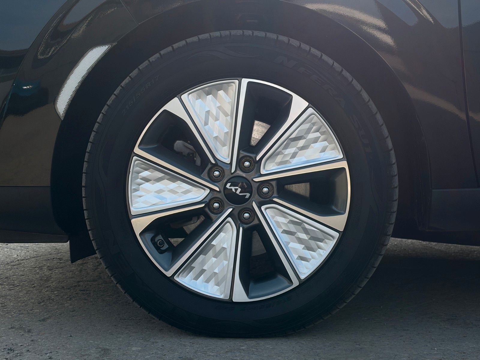 Fahrzeugabbildung Kia e-Soul Edition 39kWh LED ACC PDC CarPlay Kamera