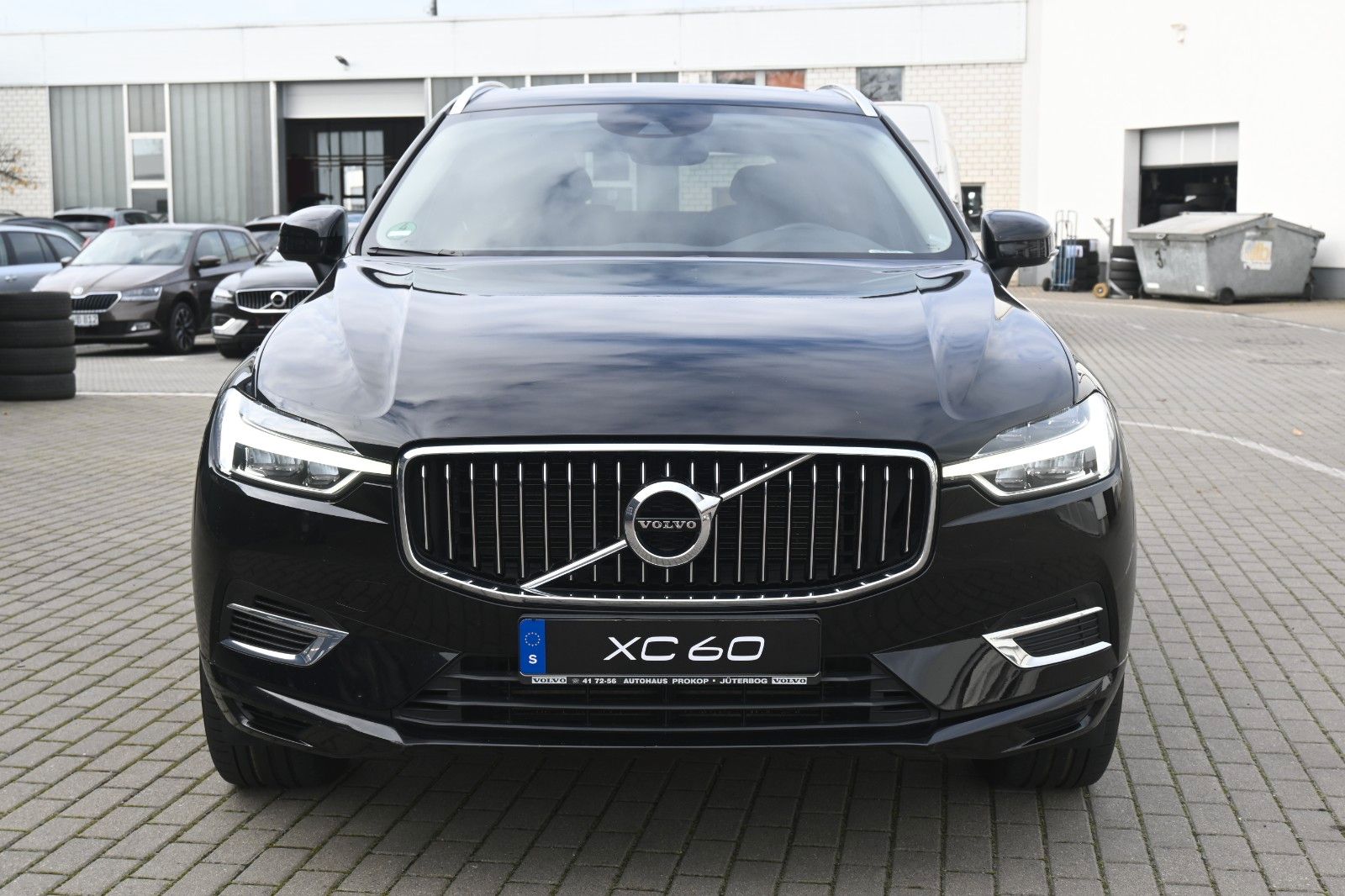 Fahrzeugabbildung Volvo XC60 T8 RC AWD Inscription*PANO*RFK*BLIS*DAB