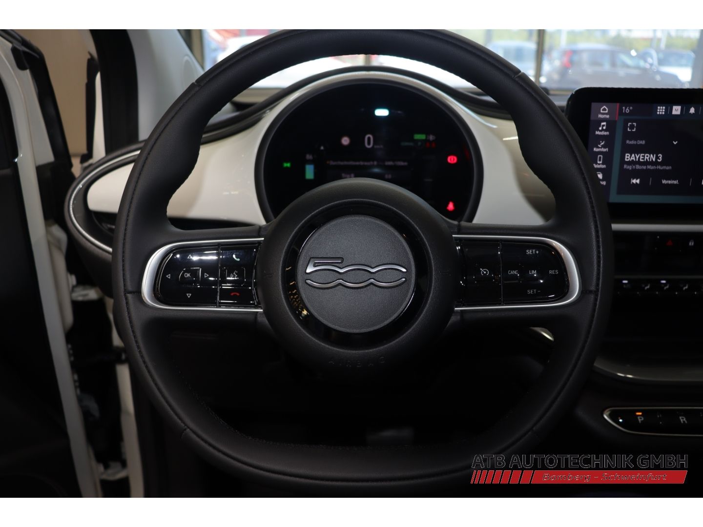 Fahrzeugabbildung Fiat 500e 23,8 kWh Basis 98,8% SOH Klimaautom