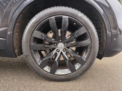 VW Touareg 4Motion R-line Black Edition 286PS