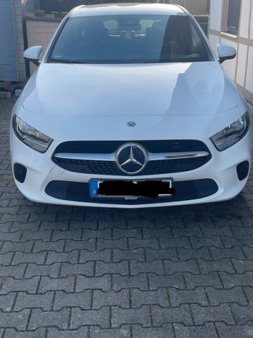 MERCEDES-BENZ Mercedes A180 | Automatik | TÜV | 8FACH AL...