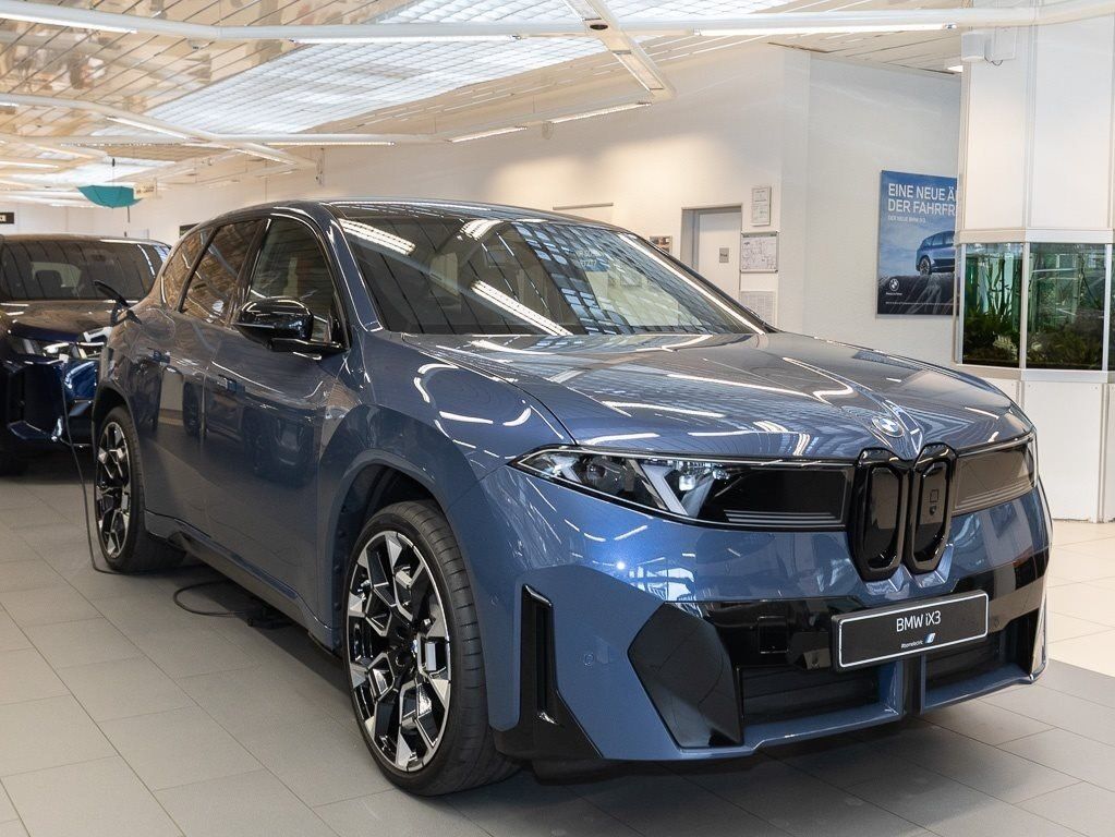 BMW iX3 - Bild 3