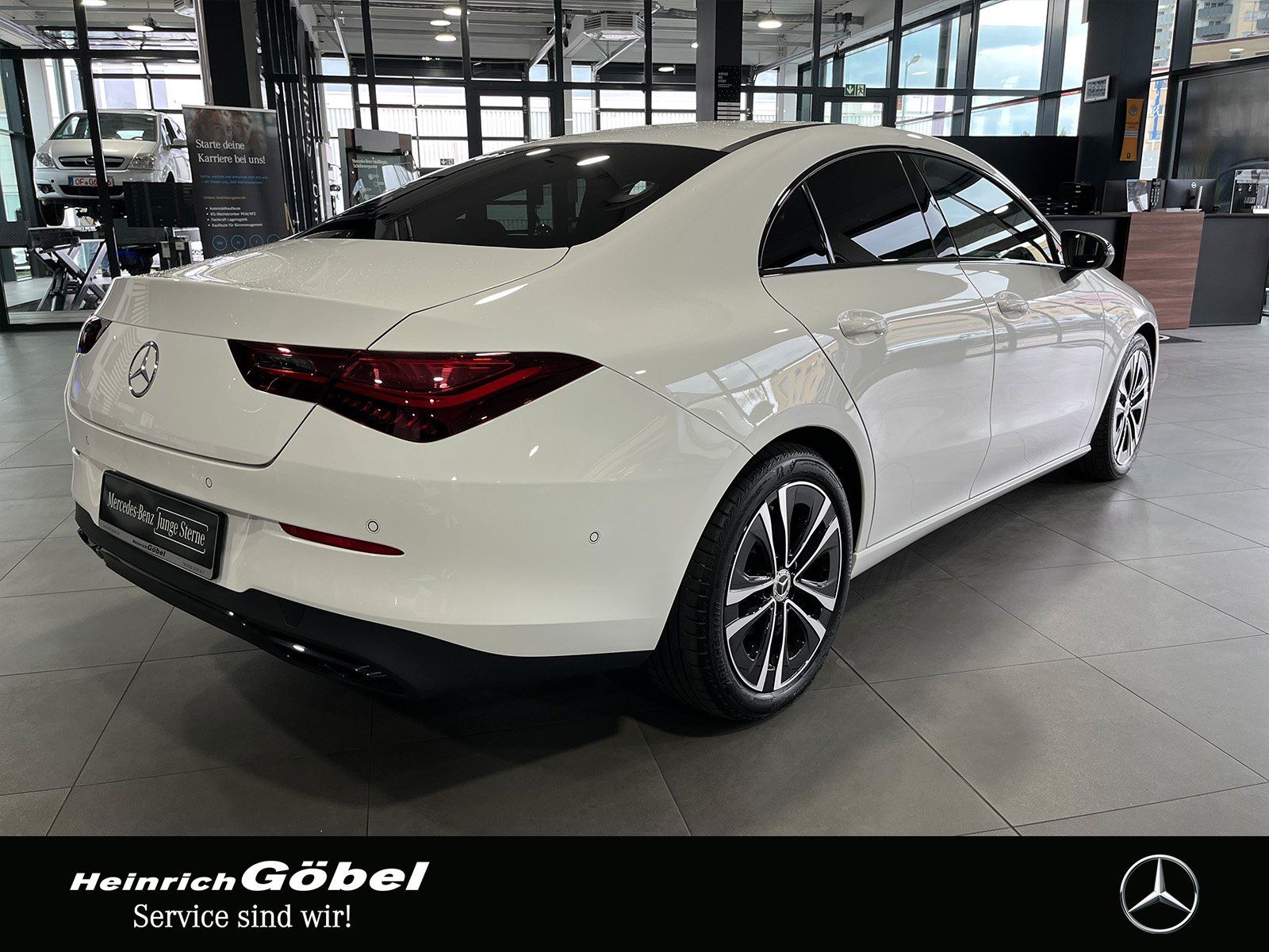 Fahrzeugabbildung Mercedes-Benz CLA 180 PROGRESSIVE+NIGHT+KAMERA+LED+WINTER.P