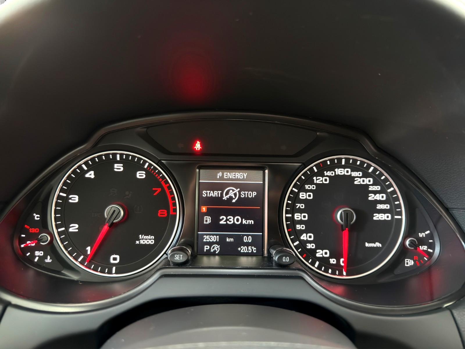 Audi Q5 2.0 TFSI Quattro*1.Hand*25.300Km*Audi Scheckh