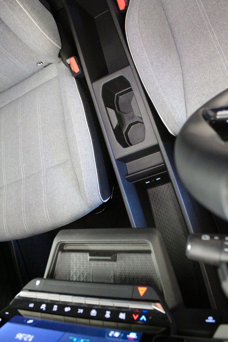 Fahrzeugabbildung Renault Megane E-Tech EV40 130hp Equilibre  Boost charge