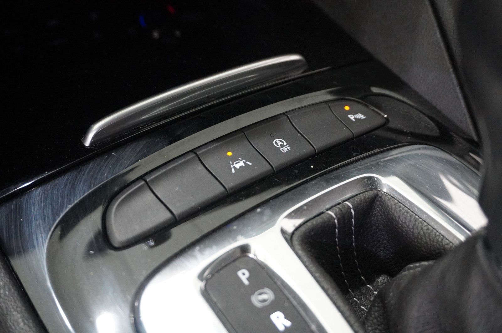 Fahrzeugabbildung Opel Insignia B ST 2.0D ULTIMATE NAVI/OPC/VIRT/SH/AHK
