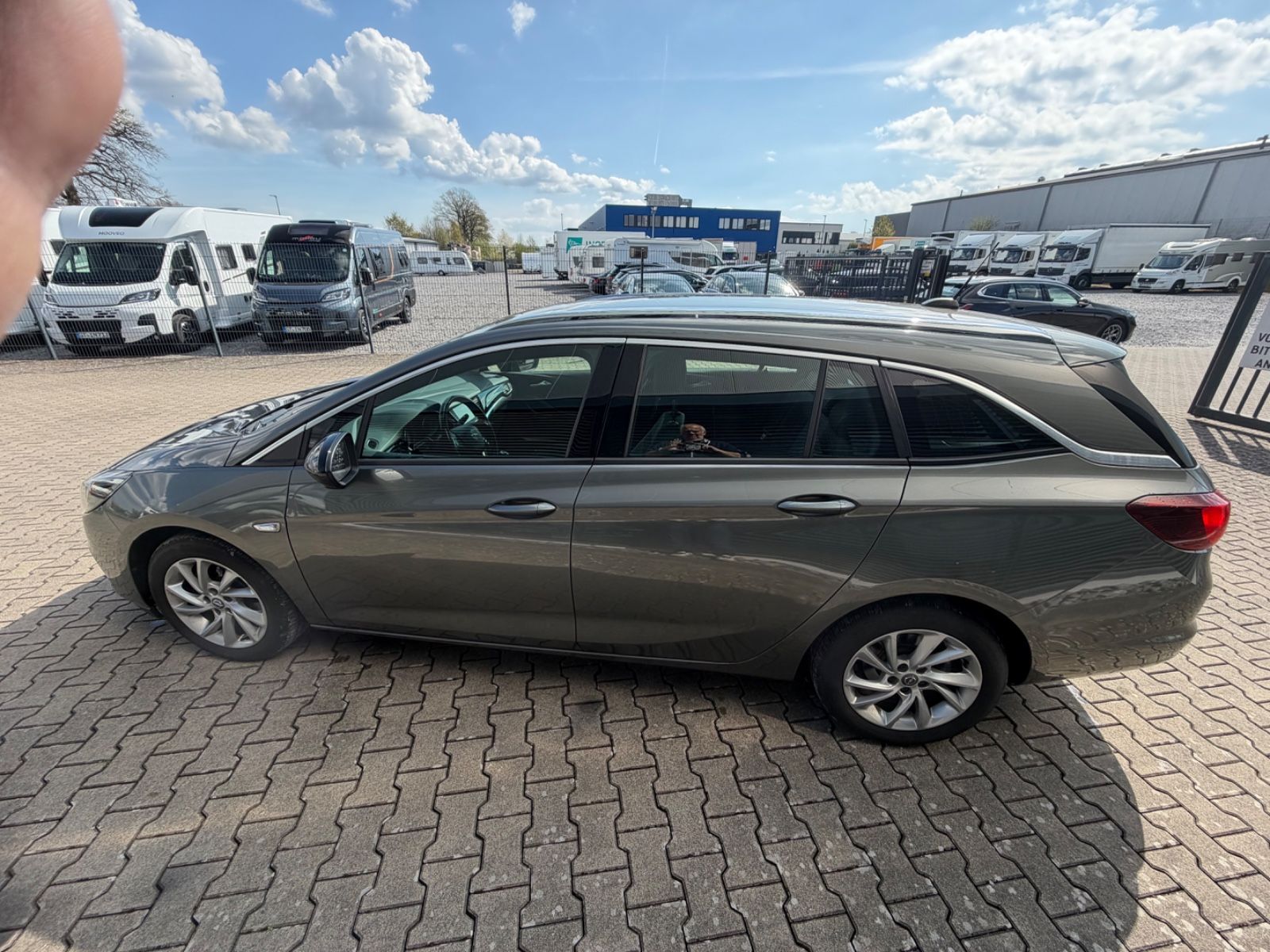 Fahrzeugabbildung Opel Astra K Sports Tourer Elegance 1.4 Autom.