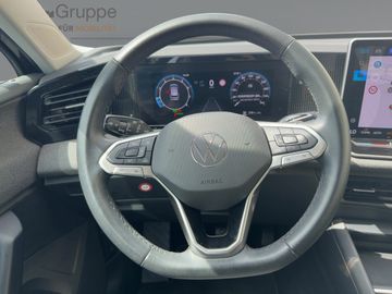 Volkswagen Tiguan - 11