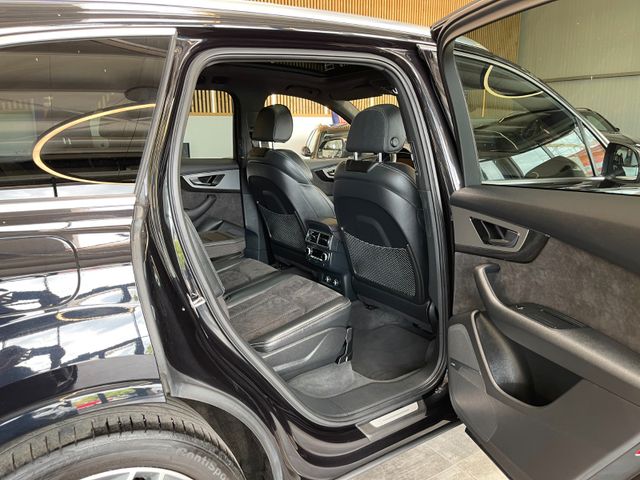 Audi SQ7 4.0 TDI quattro *PANO*HUD*MATRIX*AHK*S-LINE*
