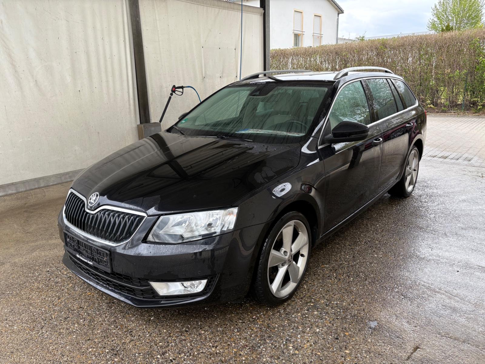 Skoda Octavia Combi Ambition 4x4*TÜV06/26*EURO6*AUTOM.