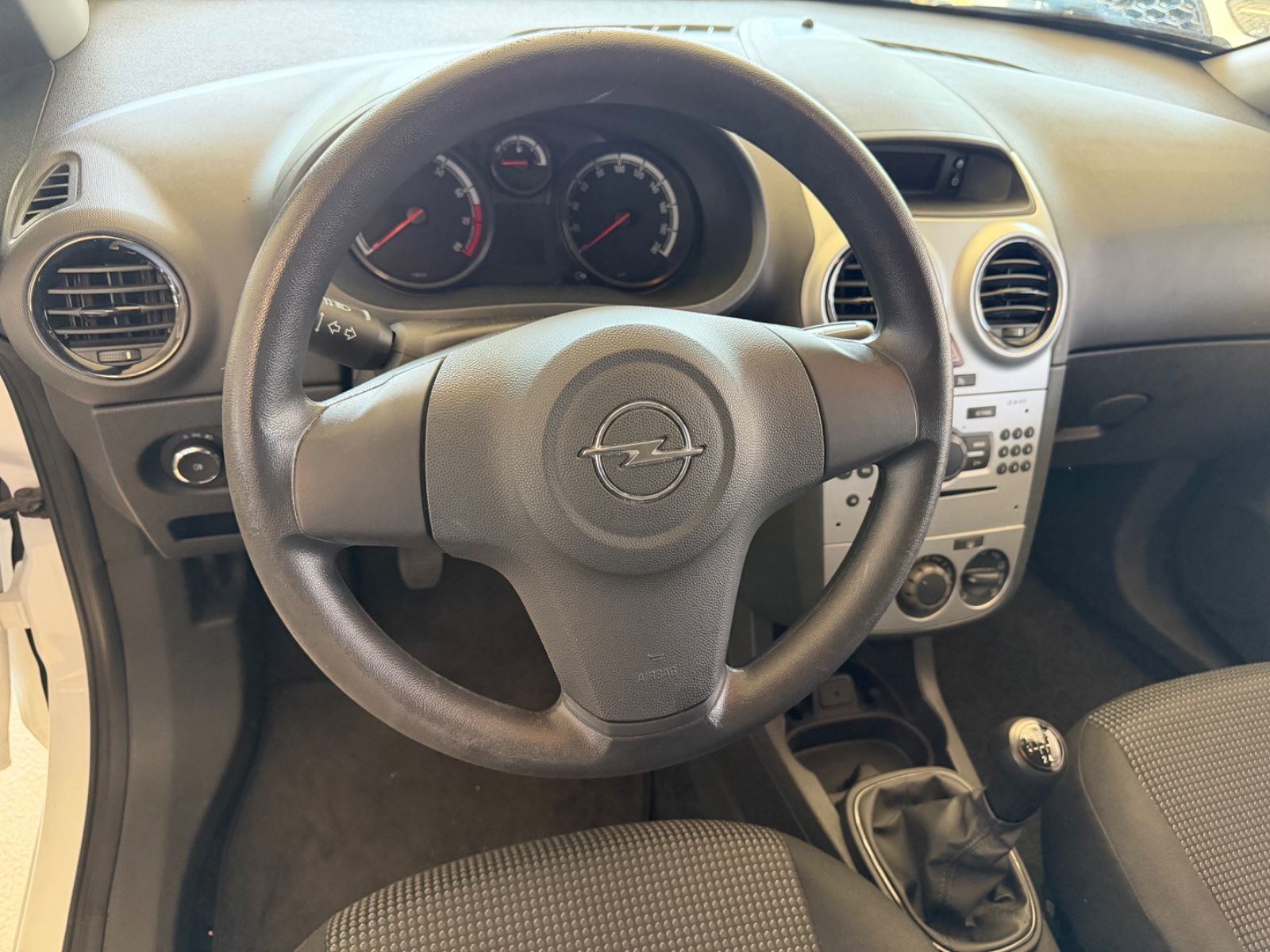 Fahrzeugabbildung Opel Corsa D Selection 1.4 *NUR 45.990KM*
