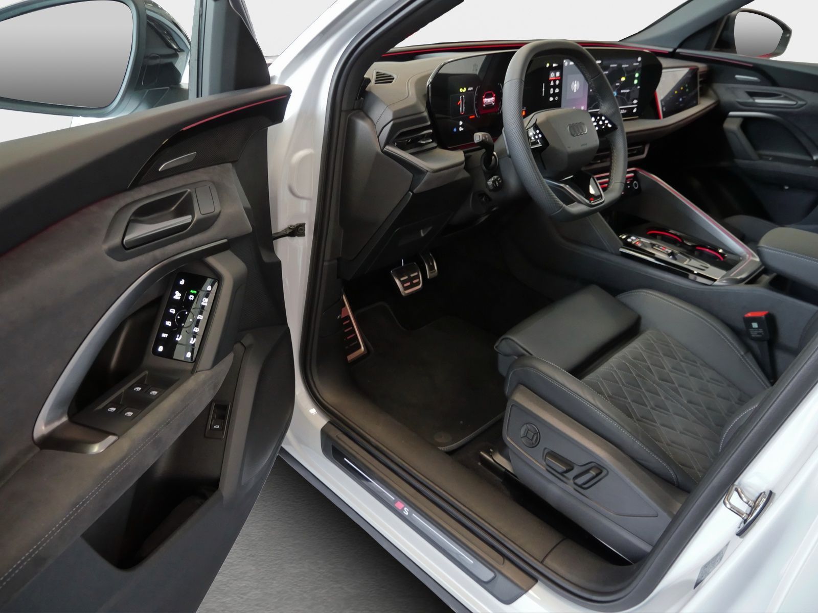 Audi SQ5 - Bild 14