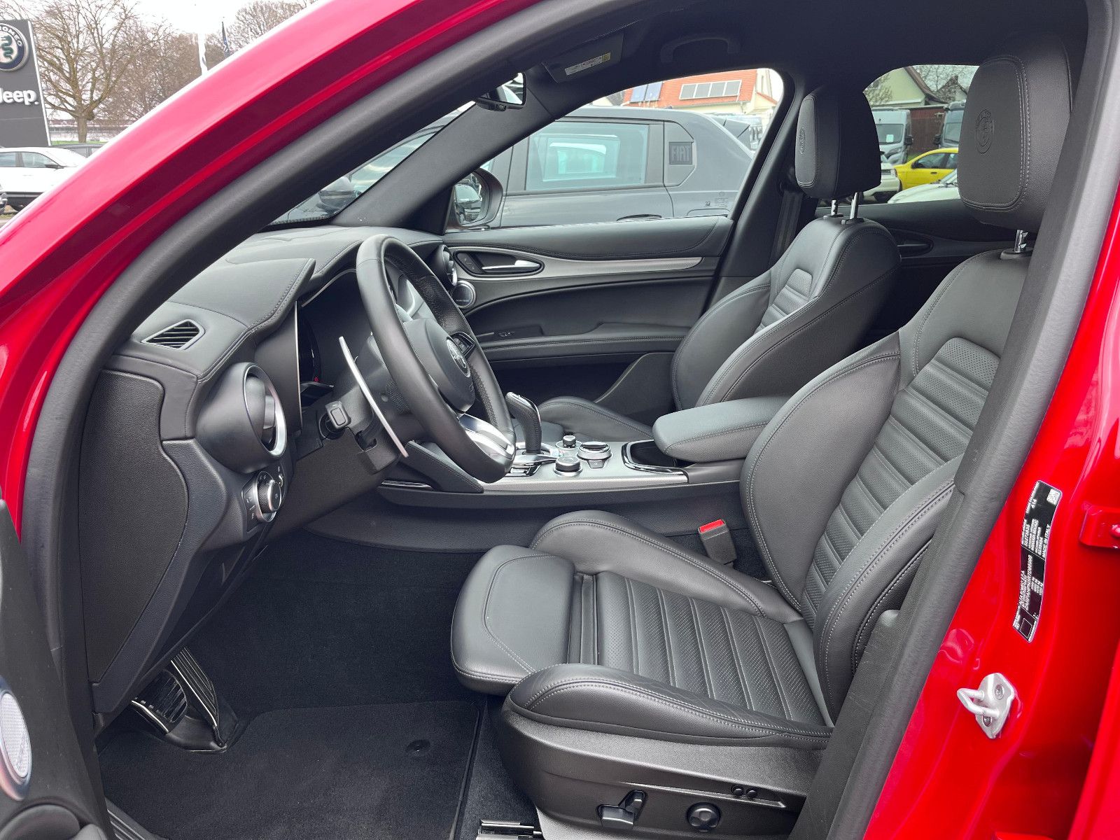 Fahrzeugabbildung Alfa Romeo Stelvio Veloce Q4