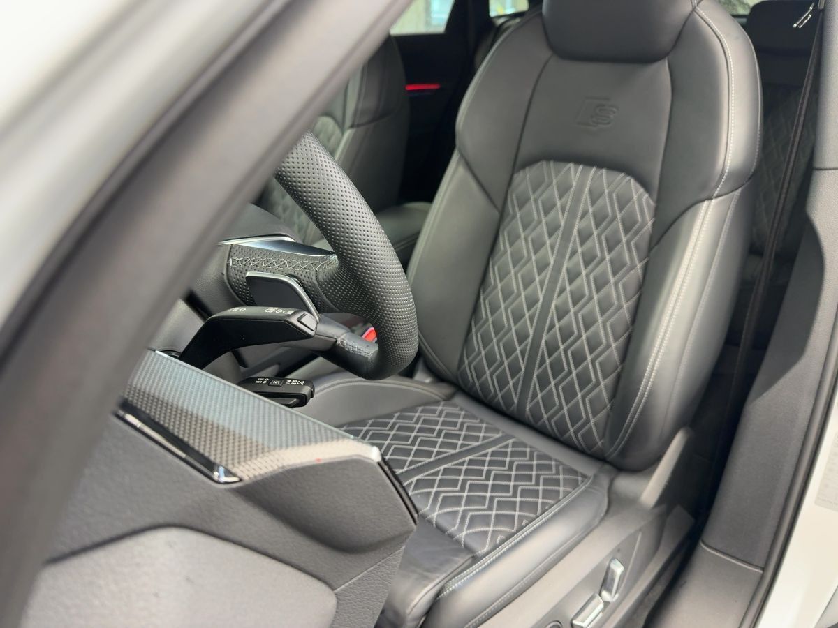 Audi SQ8 e-tron - Bild 18