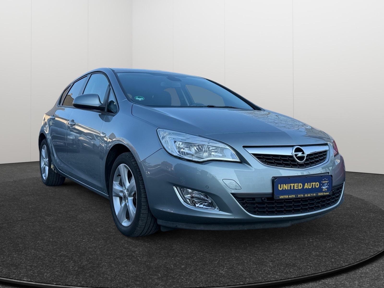 Opel Astra J Lim. 5-trg. Edition