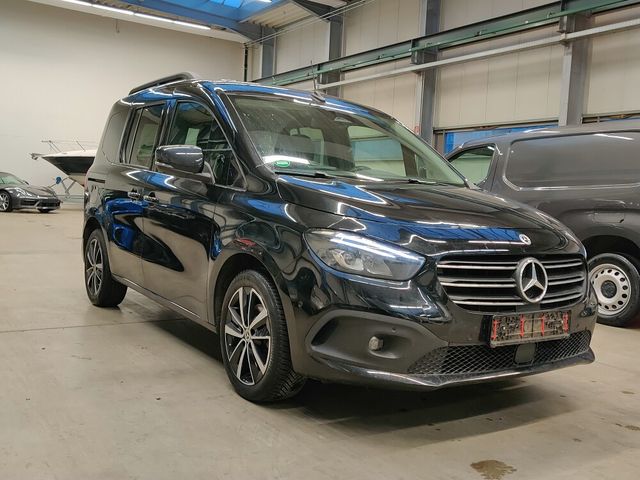 Mercedes-Benz T-Klasse 180 d Aut. NAVI R-KAM AMBIENTE LED SHZ