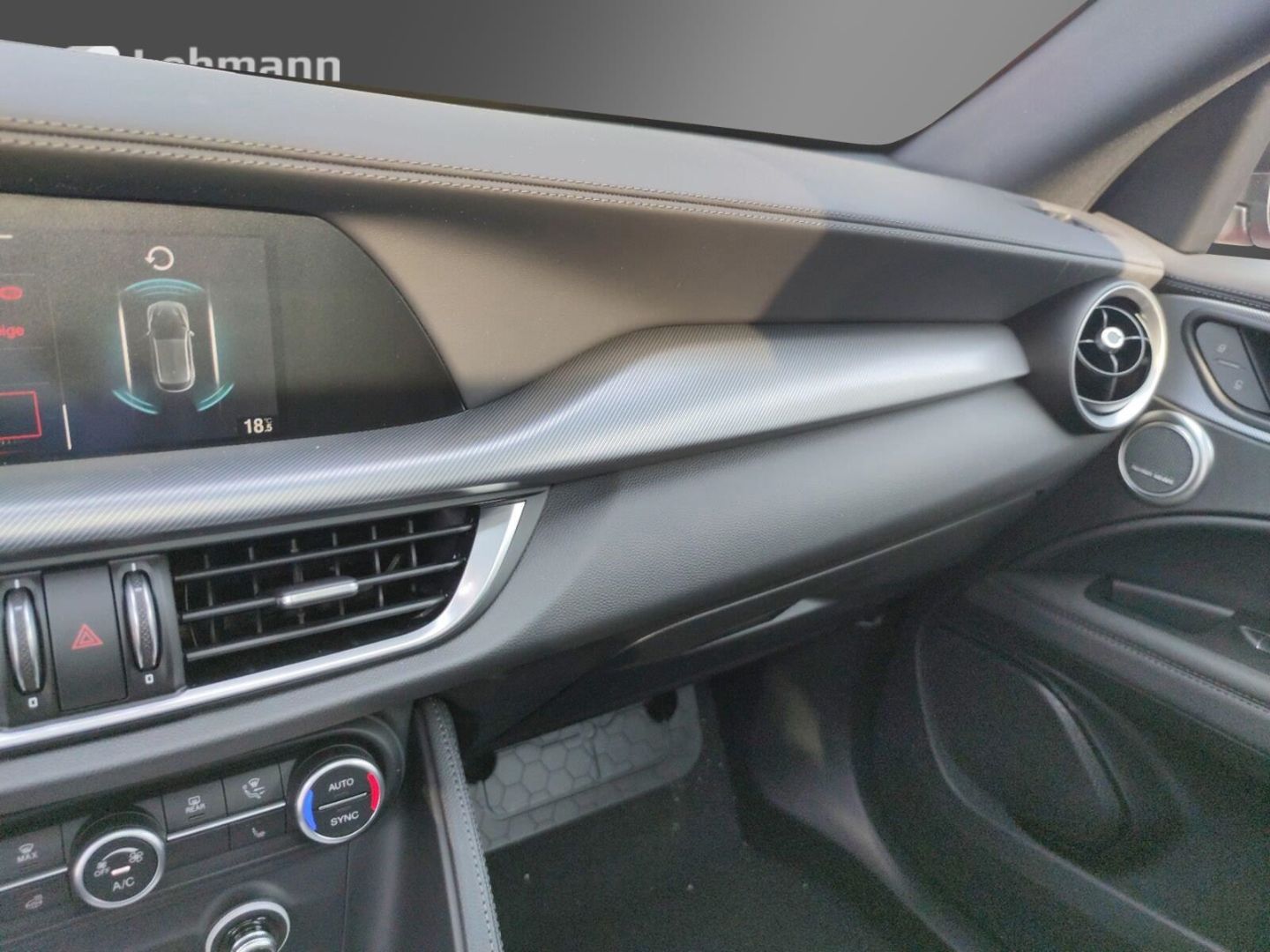 Fahrzeugabbildung Alfa Romeo Stelvio Veloce Q4 2.0 Turbo-21 Zoll-Panoramadach