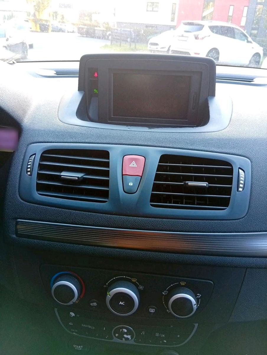 Renault Megane 2010 — photo 6